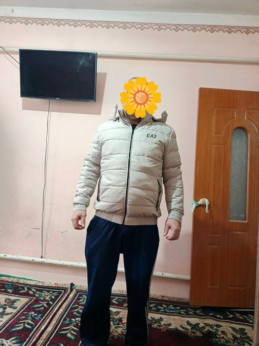 Kurtka sotiladi sifatli yaxshi