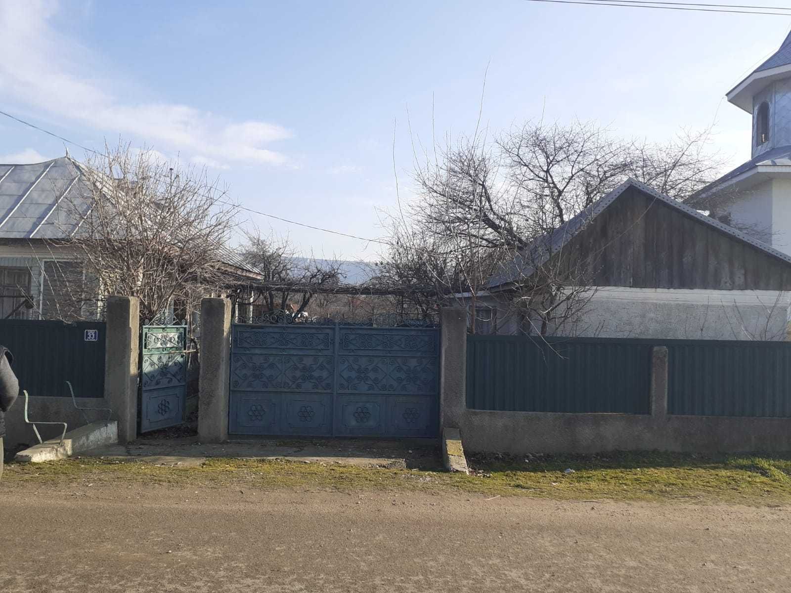 Vind proprietate.. Casa la tara pe o suprafata de 1500 m2