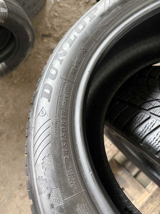 2x Anvelope Iarna 245/50 R18 runflat - Dunlop  Winter Sport 4D MOE DSS
