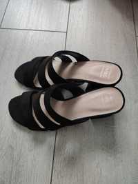 Vand sandale cu toc negre Mark&Spencer 38 noi