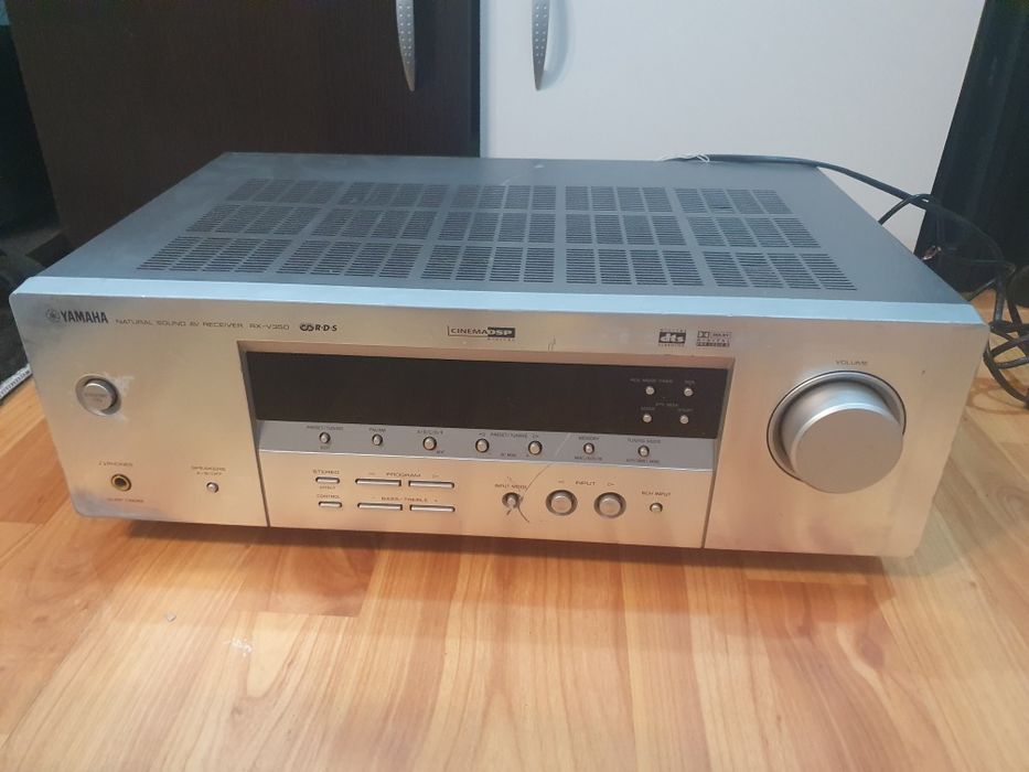 Vand stație Yamaha RX V350 stare bună