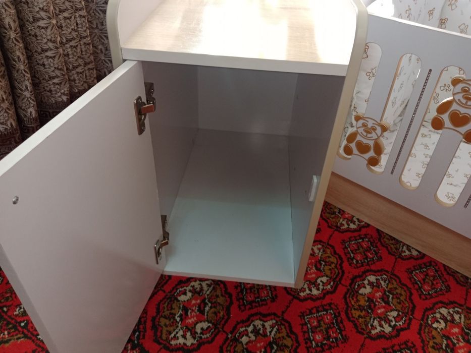 Детская кроватка