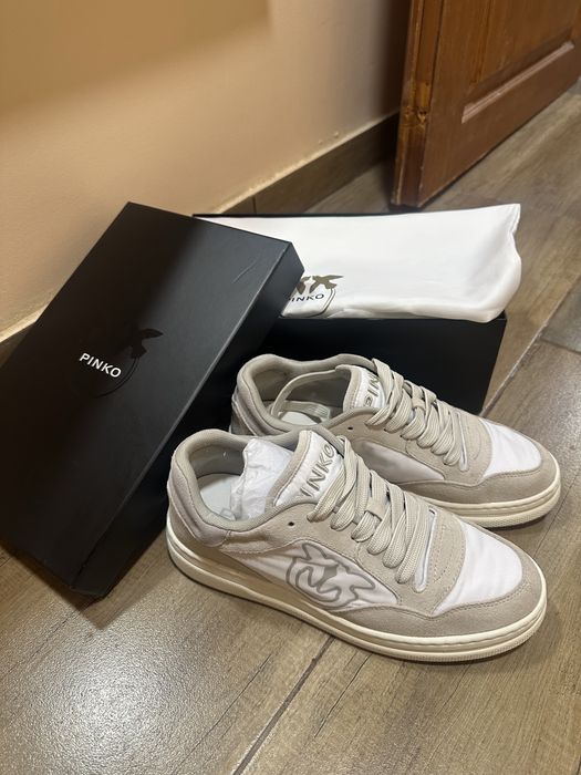 Дамски кецове Pinko