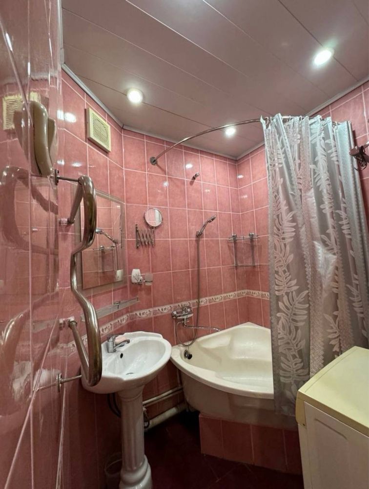 Продажа 2-комнатной квартиры, 60 м², Буюк Ипак Йули Художников