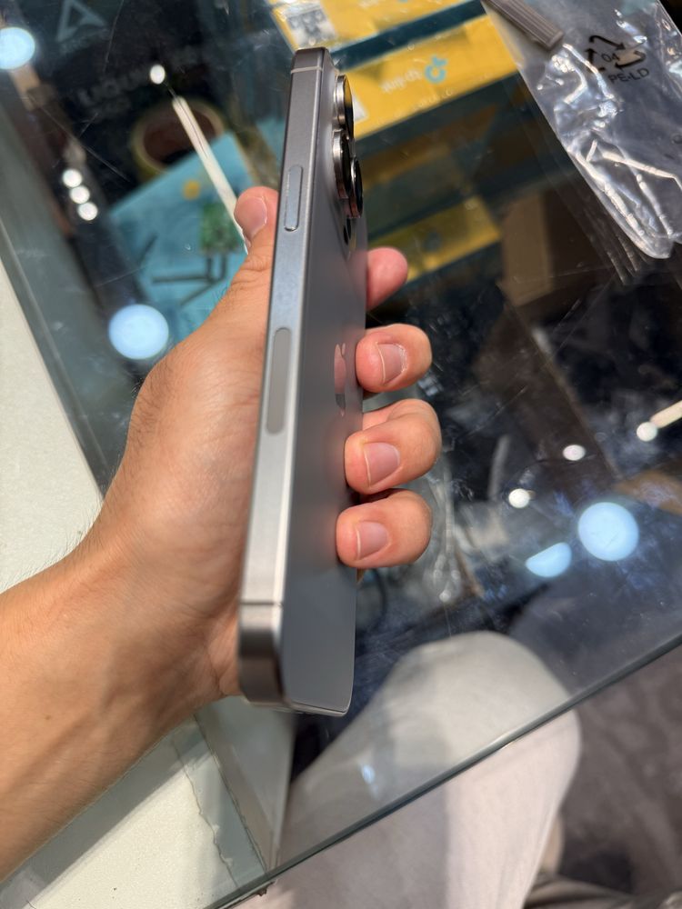 Продается Iphone 15pro max LLA 256 гб