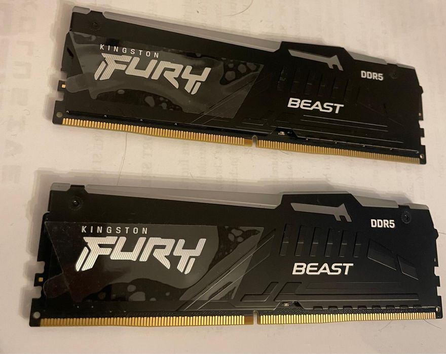 Kit Memorie Kingston Fury Beast RGB XMP 3.0 64GB DDR5 6000MHZ CL40