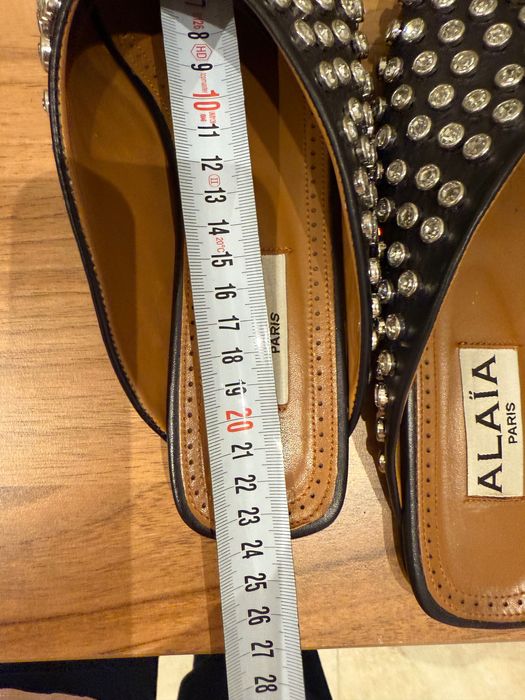 Чехли Alaia. Актуален модел.