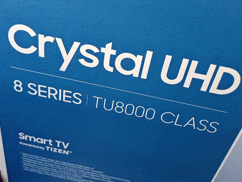 Продам телевизор 50 диоганаль Samsung smart TV UE50TU8000UXCE
