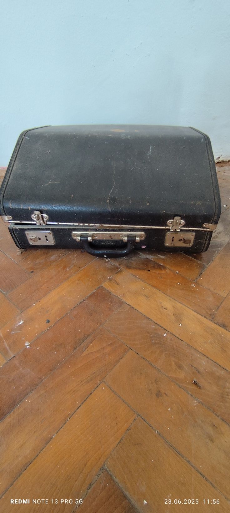 Vând Acordeon  Timiș