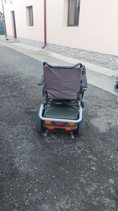 Căruț persoane cu dizabilități