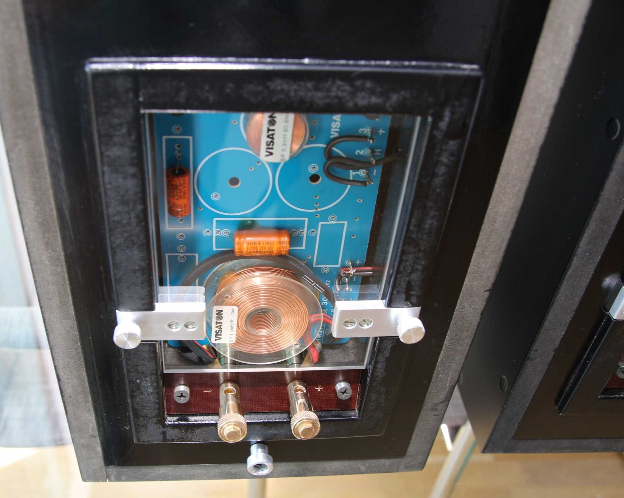 Boxe High-End unicat DIY Visaton, design industrial