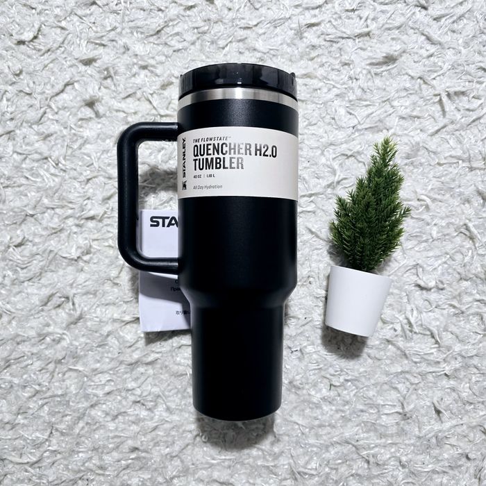 Stanley Cup Negru