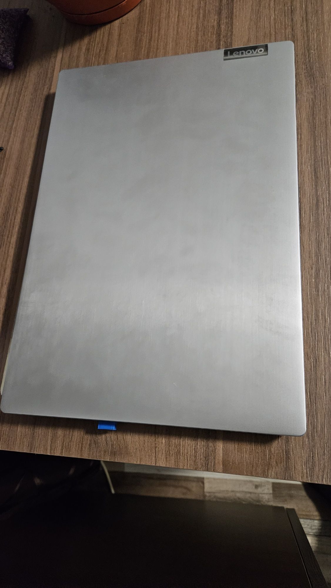 Laptop Lenovo ..