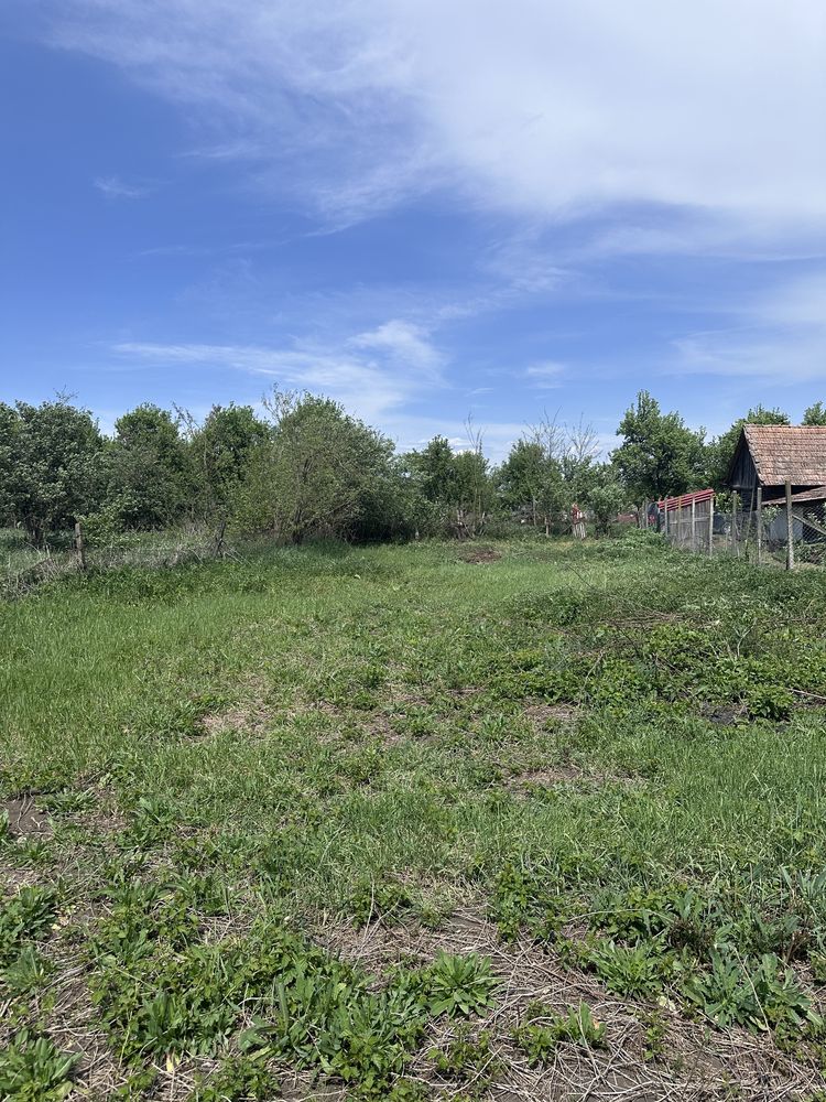 Vand gradina/loc de casa Tritenii de Jos