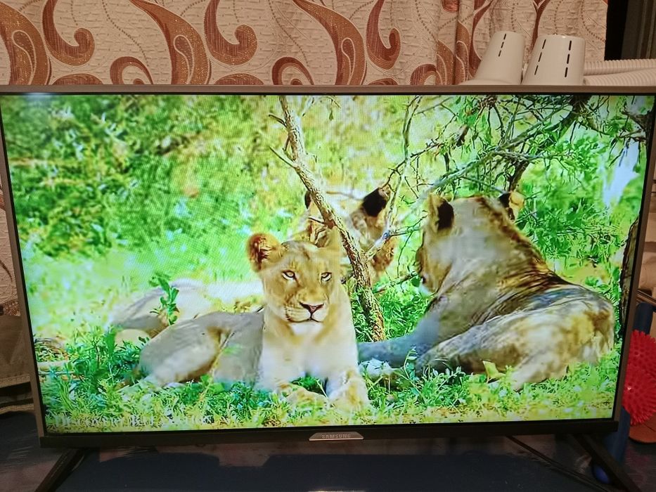 Телевизор Самсунг