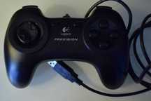 gamepad Logitech Precision