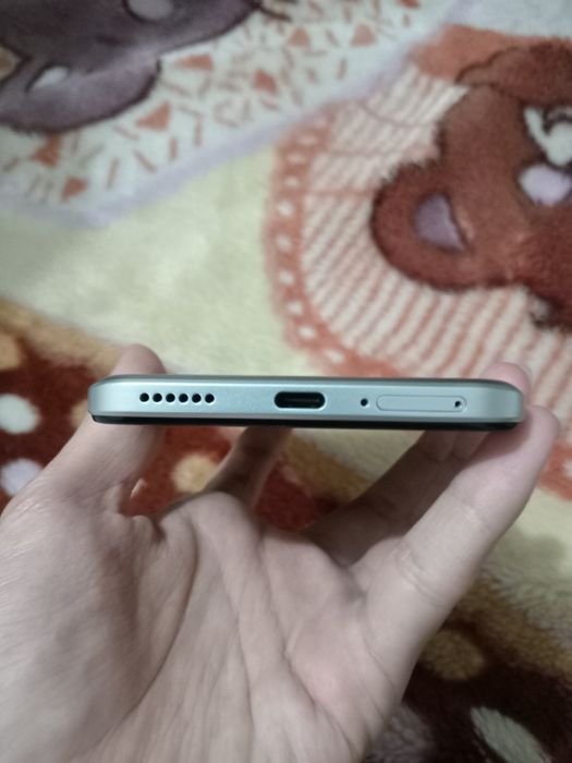 Huawei Nova Y91 holati yaxshi, srochna