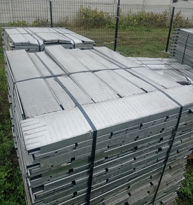 Rafturi metalice industriale