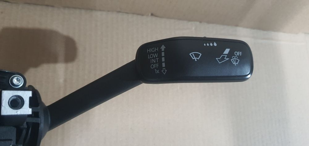 Spira volan cu manete passat b8 golf 7 tiguan 5Q0953569A