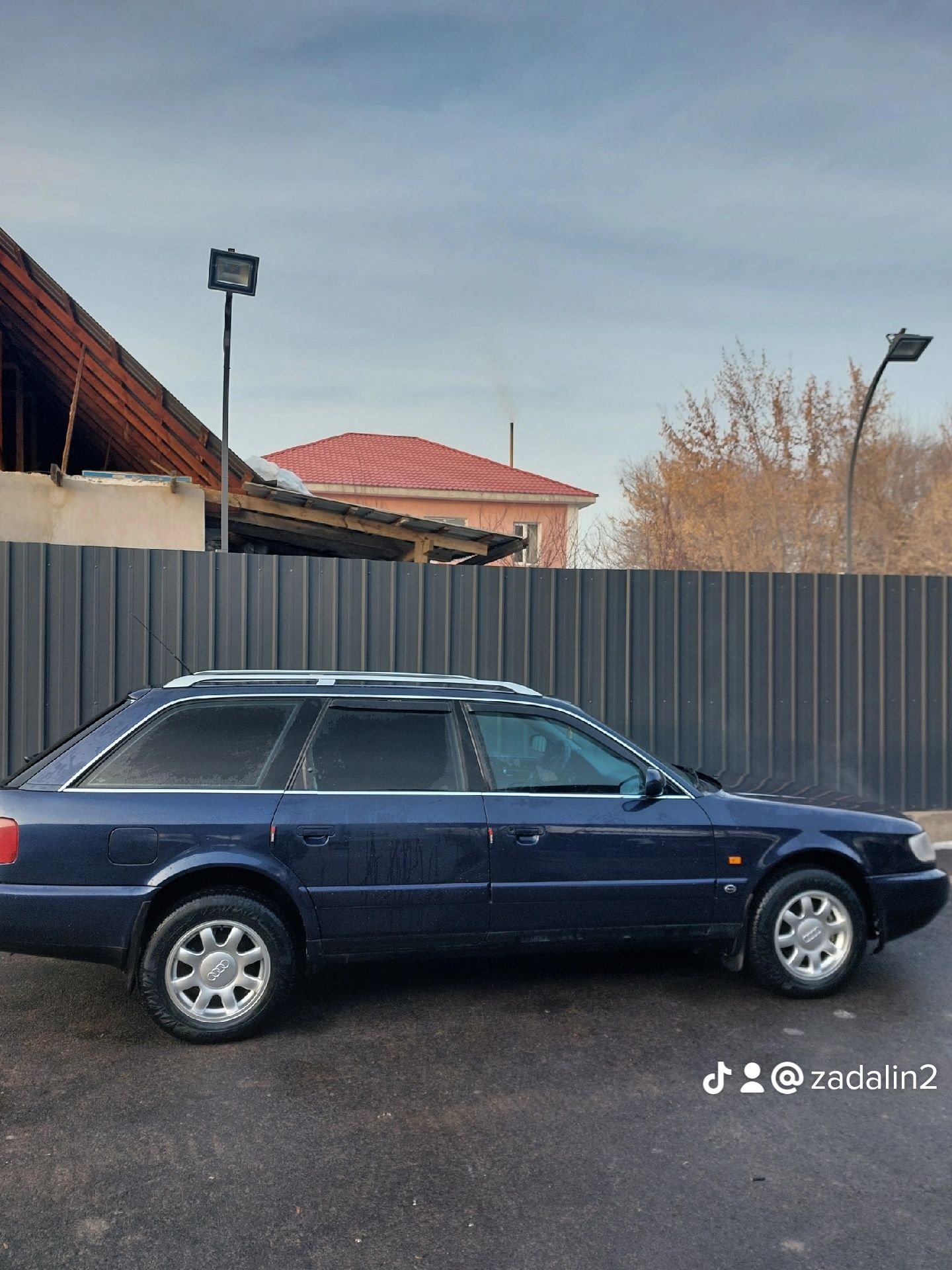 Срочно продам Audi A6