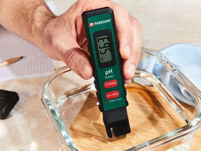 PH-metru PARKSIDE PPHM 14 A1 cu compensare automată a temperaturii ATC