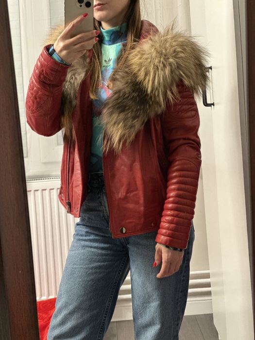 Vand geaca de piele cu blana naturala