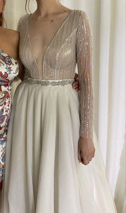 Rochie mireasa cu maneci