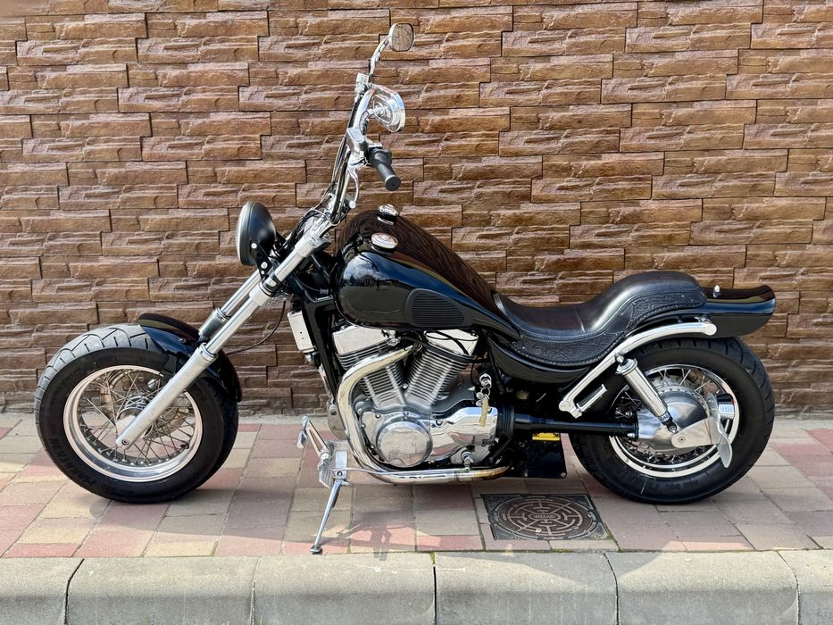 Suzuki Intruder VS 1400 custom