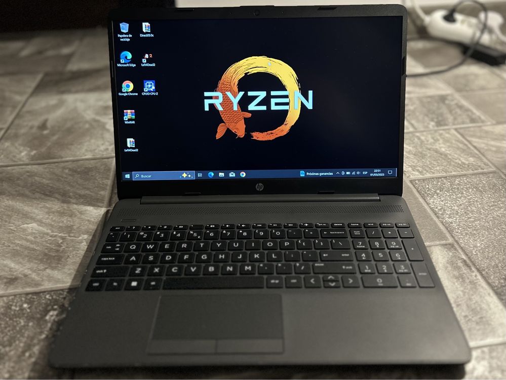 Laptop Gaming 255 G8 Ryzen 5 16GB Ram