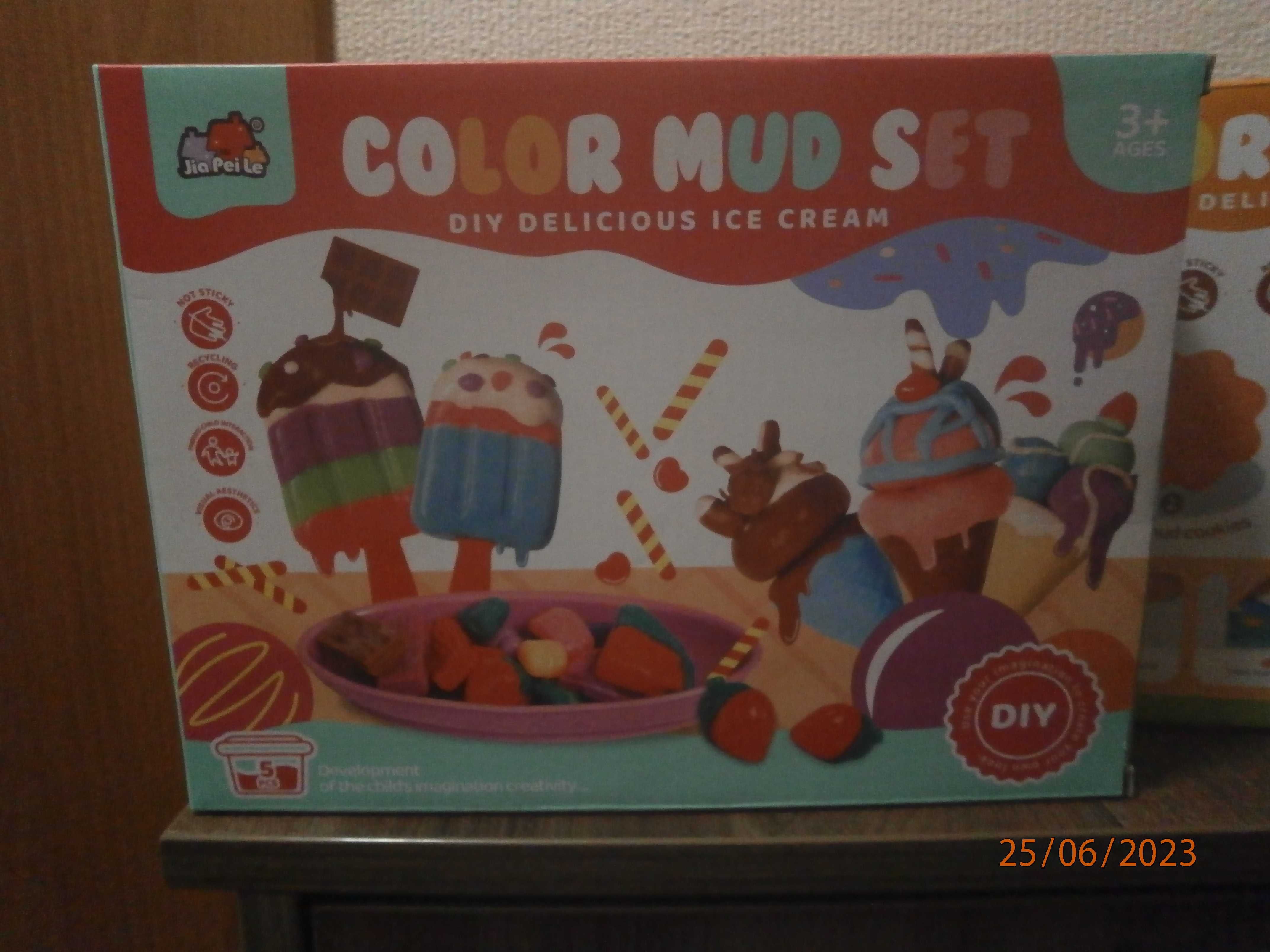 Color mud set.Play Doh комплект-моделиране- пластелин,понички,сладолед