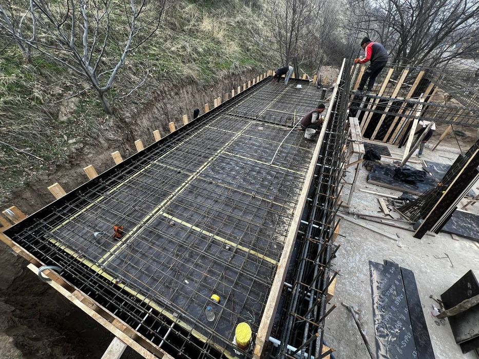 Бетон Монолит қуямиз.