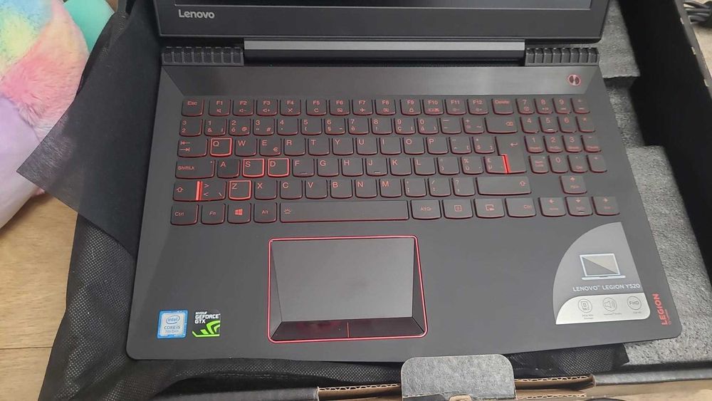 Laptop Gaming Lenovo Legion Y520 – GTX 1050 Ti, stare nouă