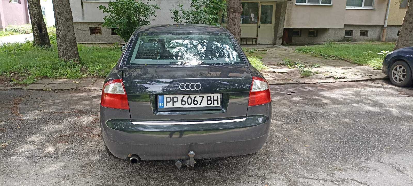 Продавам Audi A4 2001г.