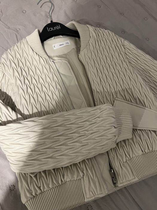 Geaca noua de piele MANGO