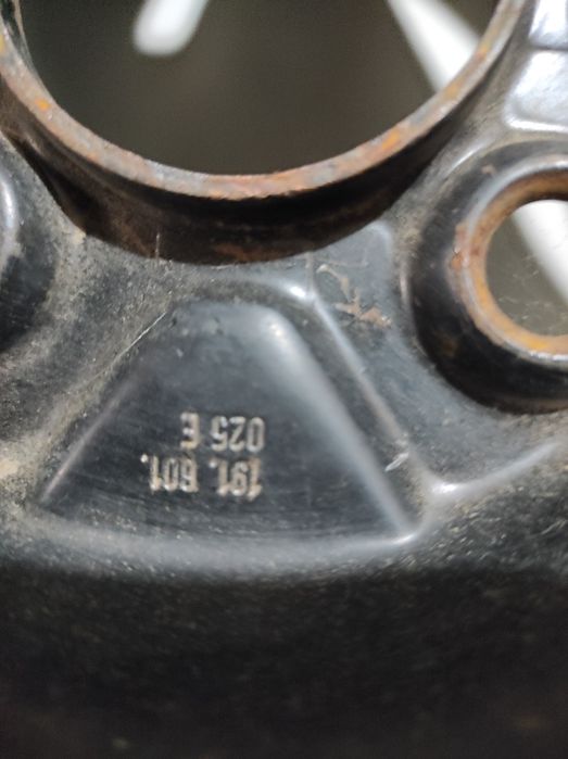 Резервна гума (патерица) за Honda civic coupe и други модели.