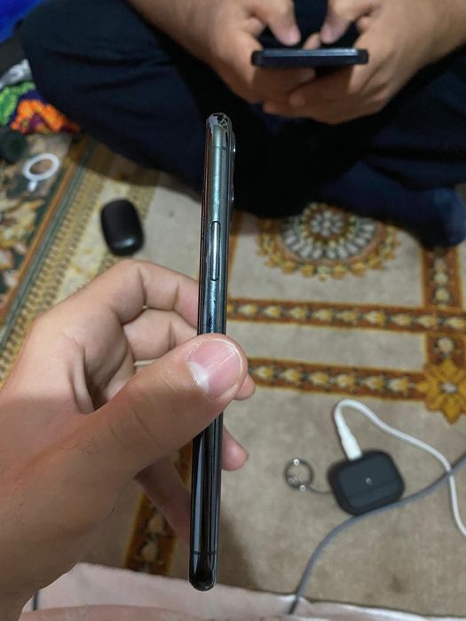 Айфон 11 про  за 2.4млн