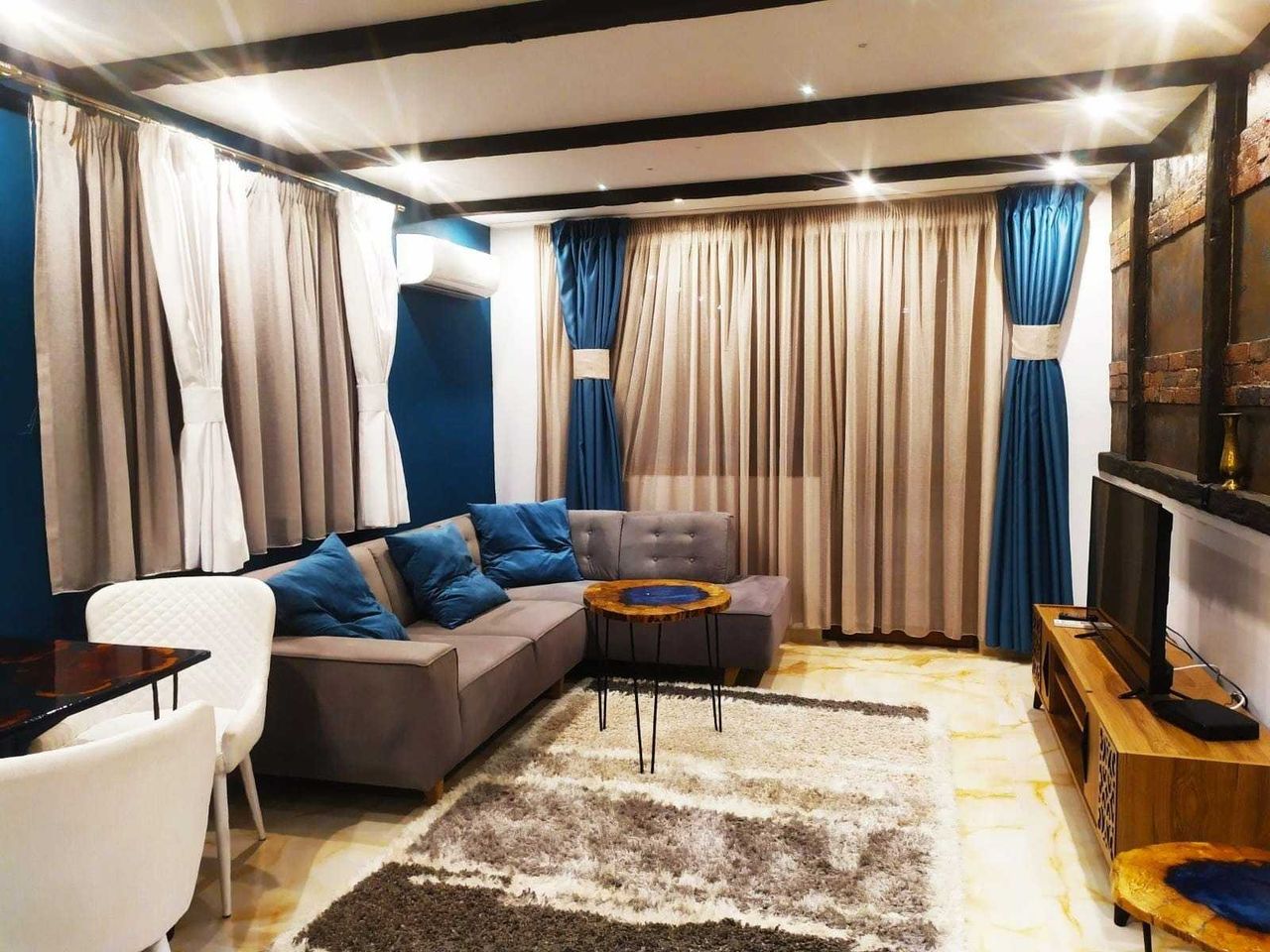 Дава се под наем Двустаен апартамент в София, Карпузица - 75 кв.м за 700 € - Снимка #3