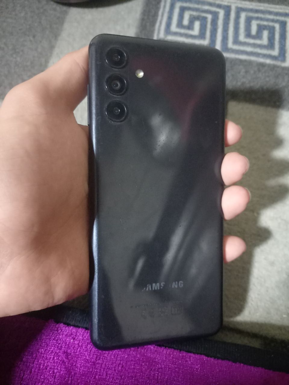 Samsung A04s 4/64 holati tiniq
