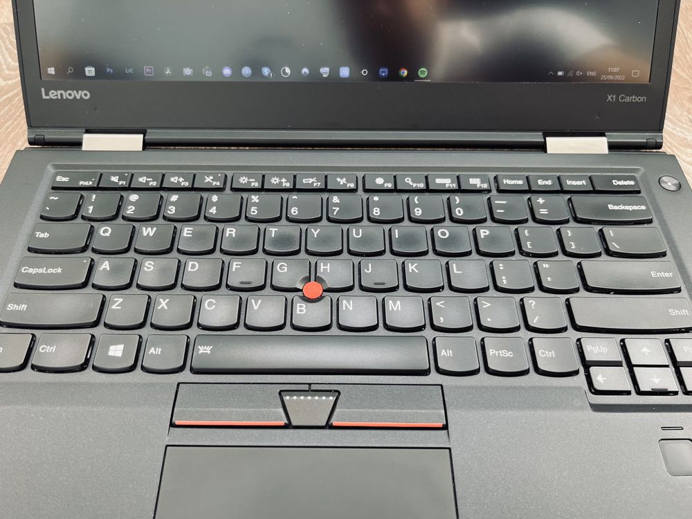 Lenovo Thinkpad X1 carbon ultralight/ ultraslim