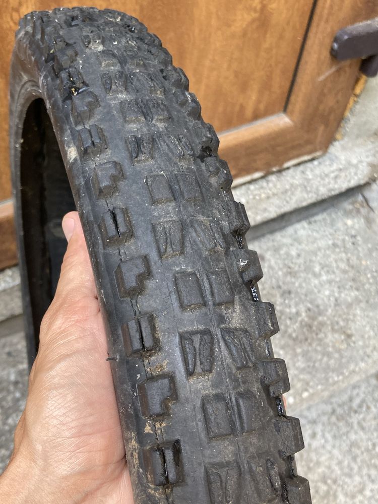 Гуми за спускане 26 maxxis High roller и minion