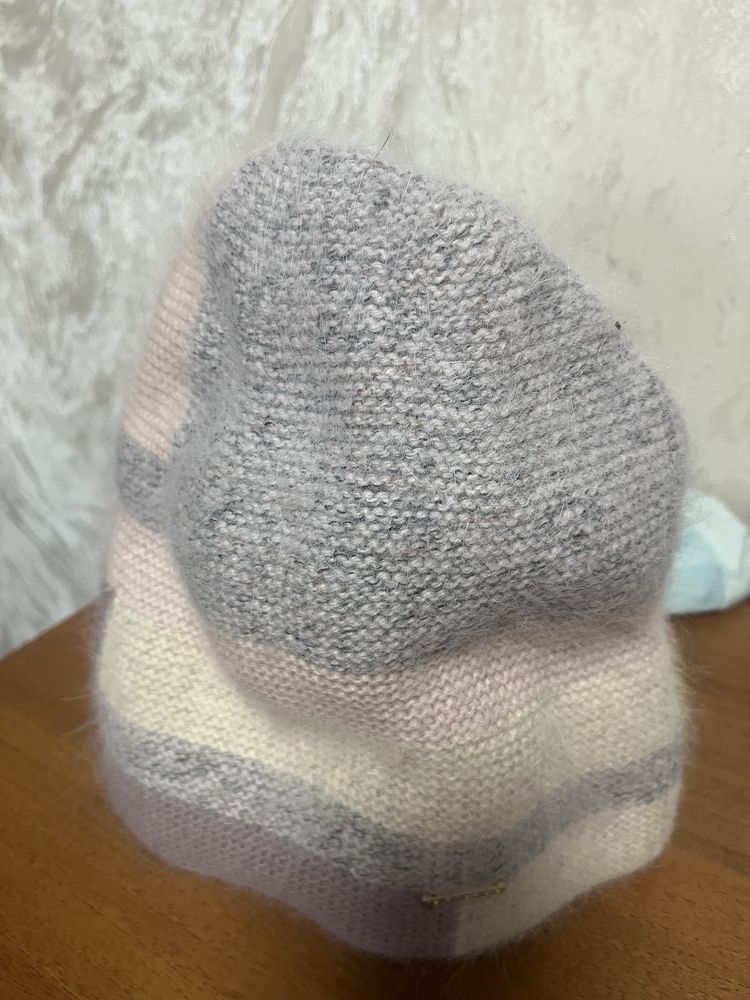 Продам шапку женскую