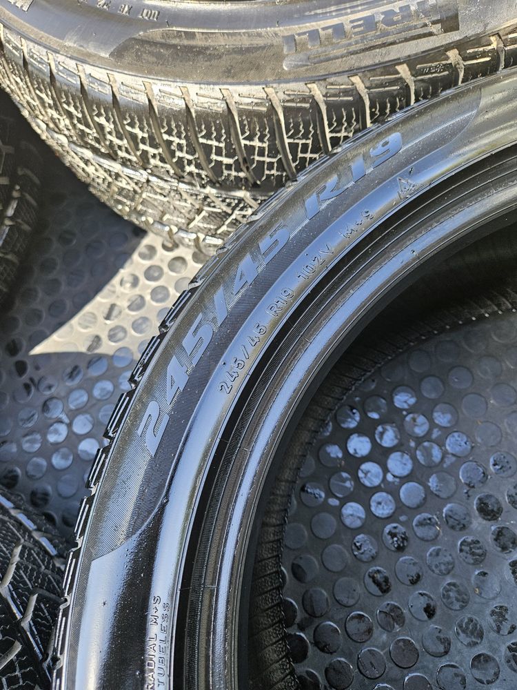 Шины для авто “Pirelli”