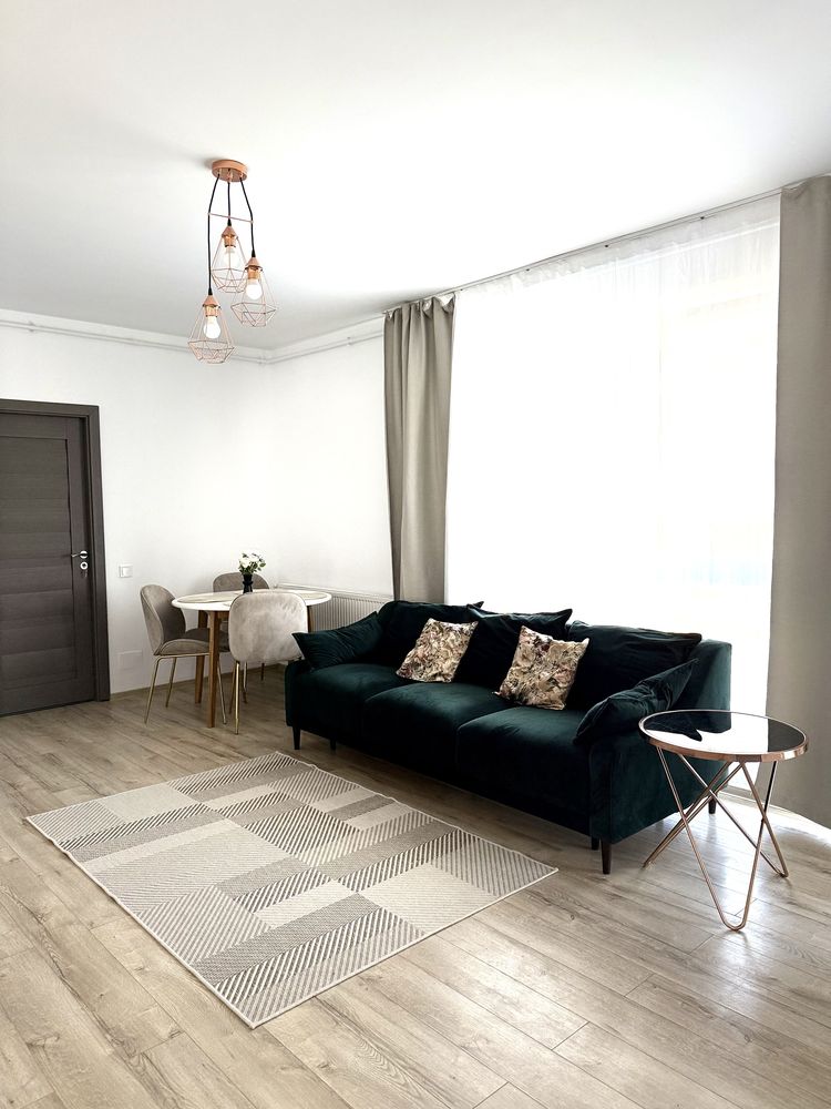 Persoana fizica vand Apartament 2 camere, strada Tineretului