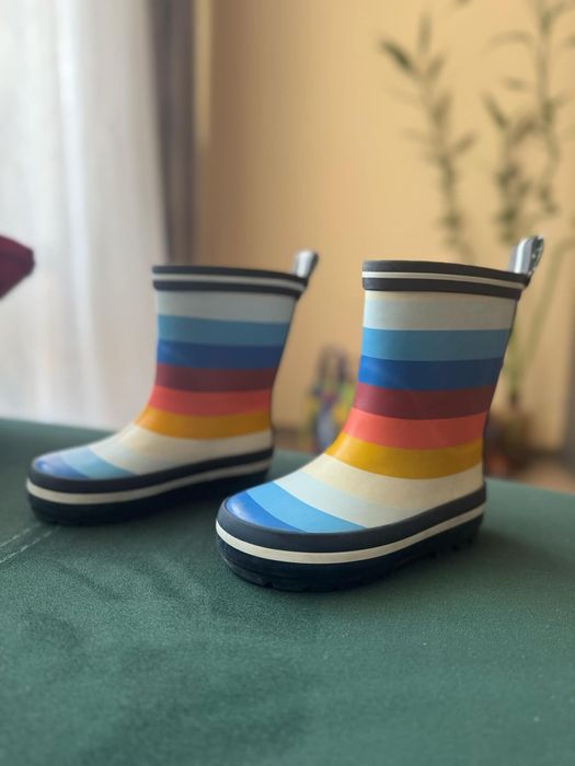 Гумени ботушки а