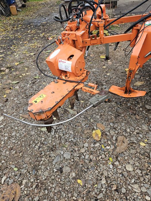 Freză cu palpator pentru vie și livadă