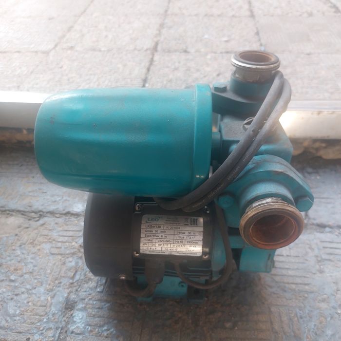 Насос водяной LEO