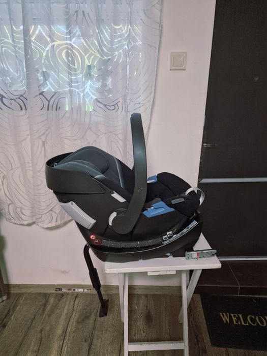 Столче кошница за кола Cybex Aton 5 + Isofix база
