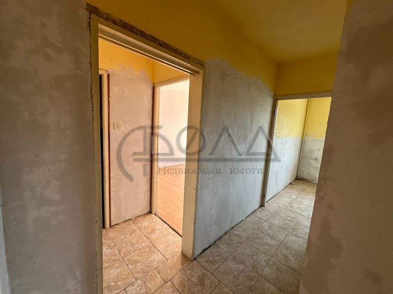 Продава се Двустаен апартамент в София, Люлин 3 - 63 кв.м за 1556 €/кв.м - Снимка #5