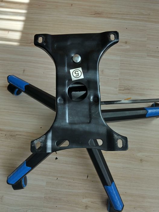 Стойка за офис стол