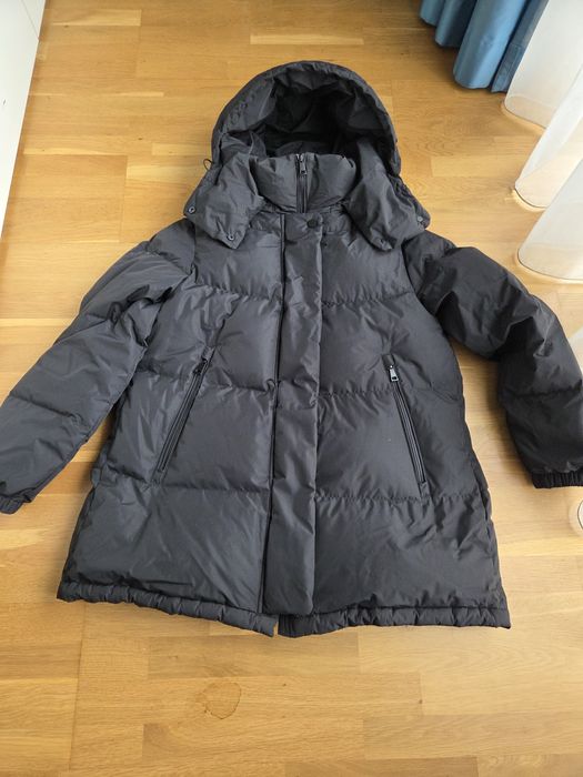 Vand geaca noua Massimo Dutti- cu puf- lungime medie